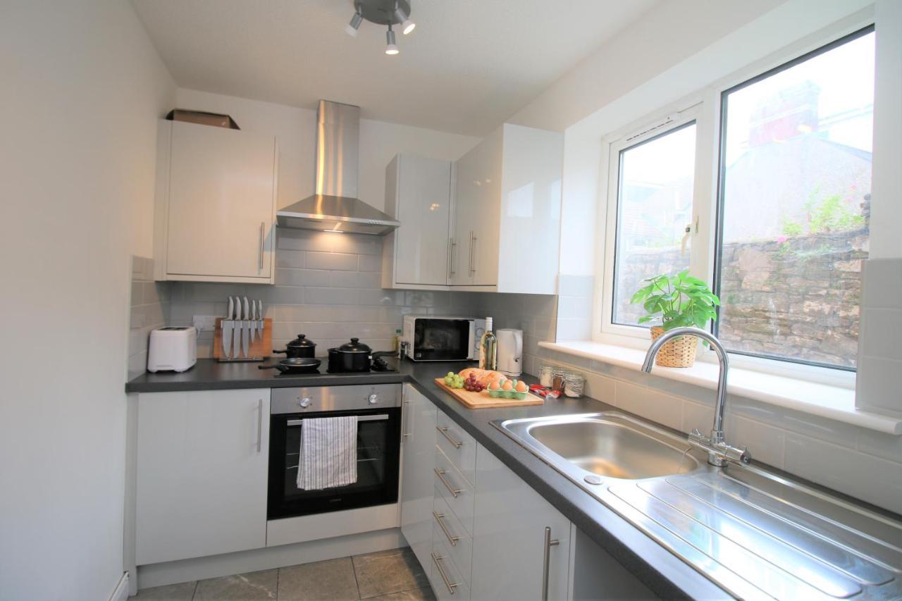 Thesiger Court Apartments - Free Private Parking - By Property Promise Cardiff Exteriér fotografie