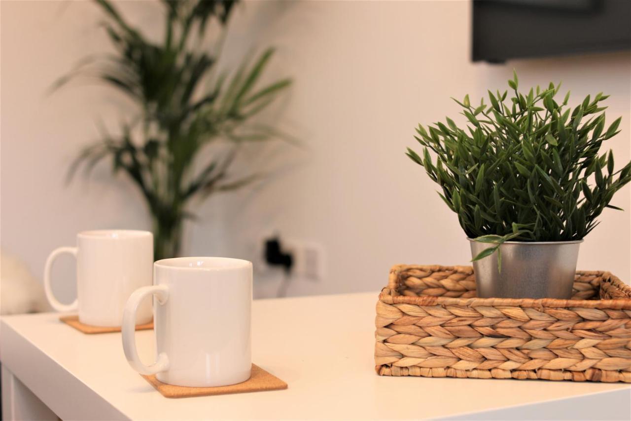 Thesiger Court Apartments - Free Private Parking - By Property Promise Cardiff Exteriér fotografie